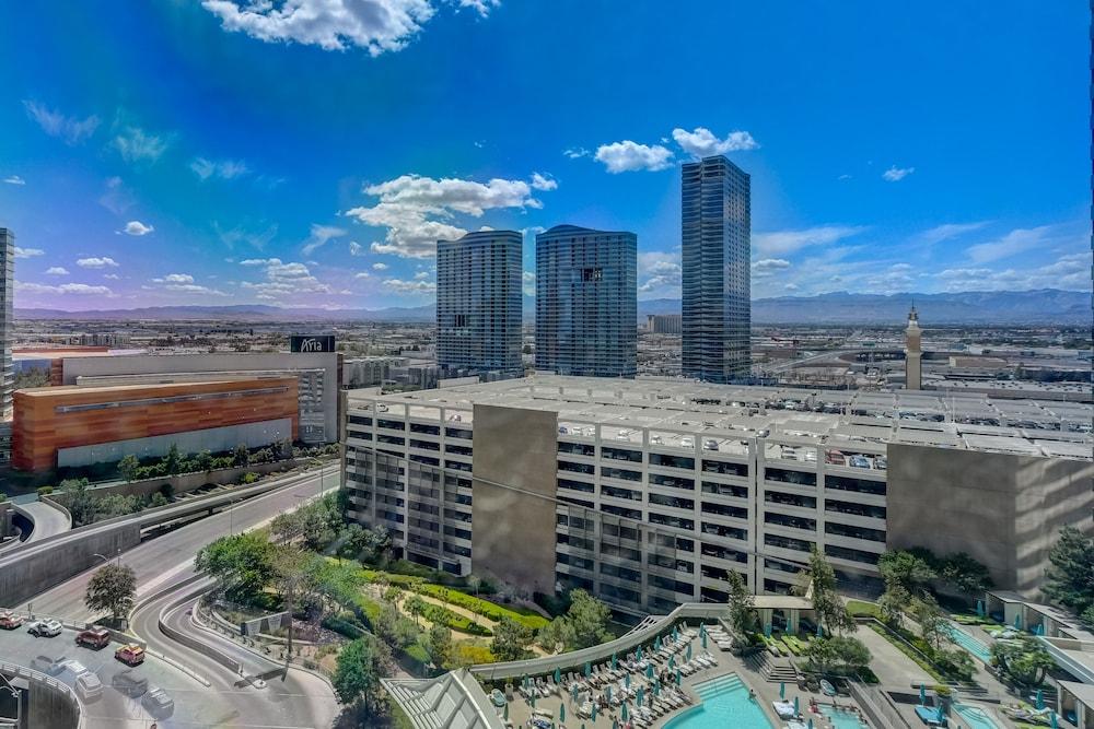 Vdara Hotel & Spa photo 18