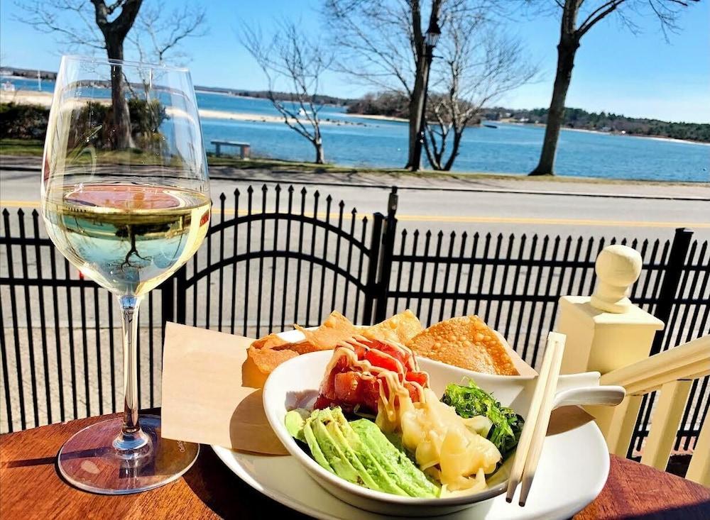 The Glen Cove Hotel & Restaurant photo 4