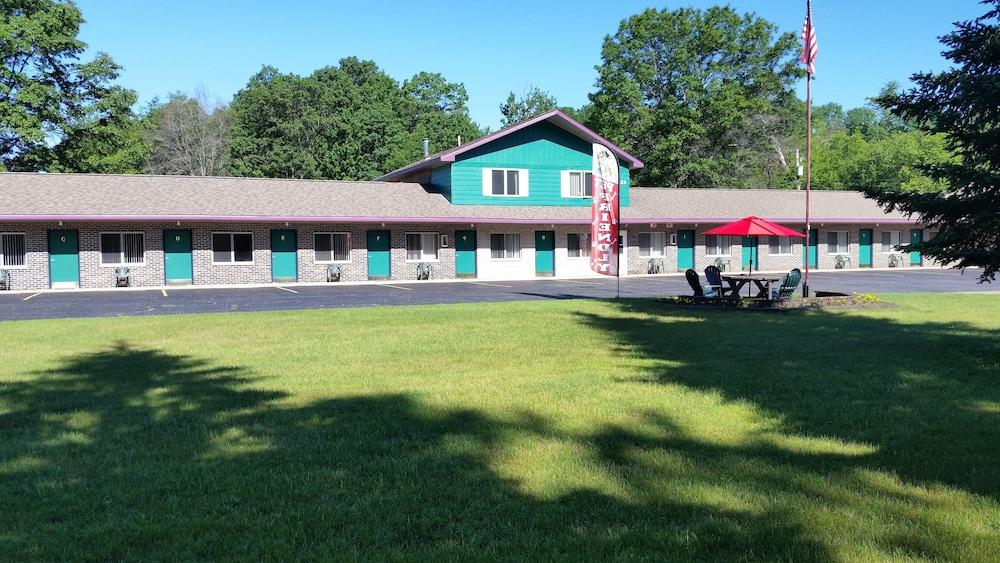 North Winds Lodge photo 12