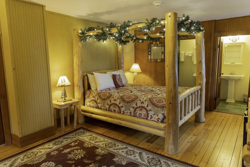 The Woods Inn photo 51