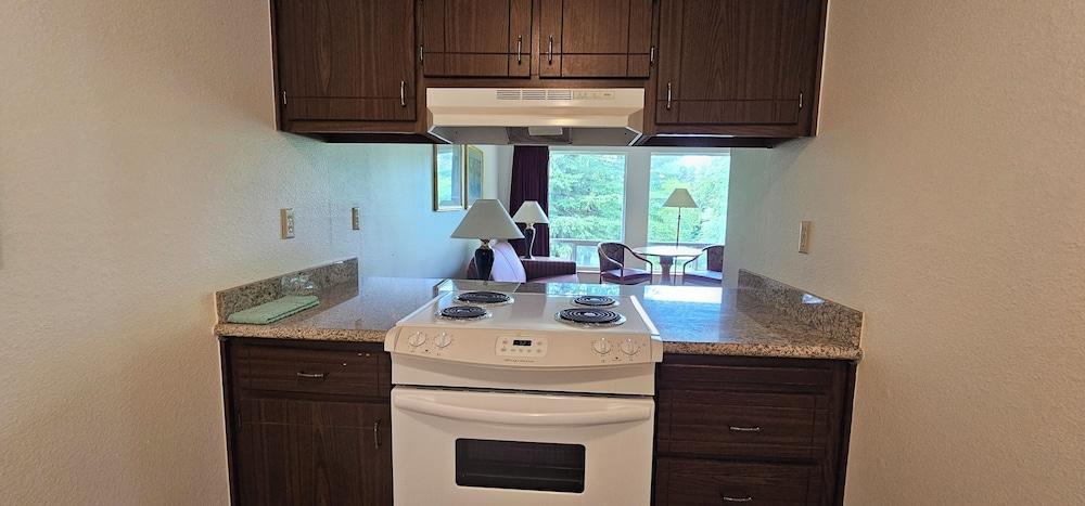 Olympic Suites Inn photo 19