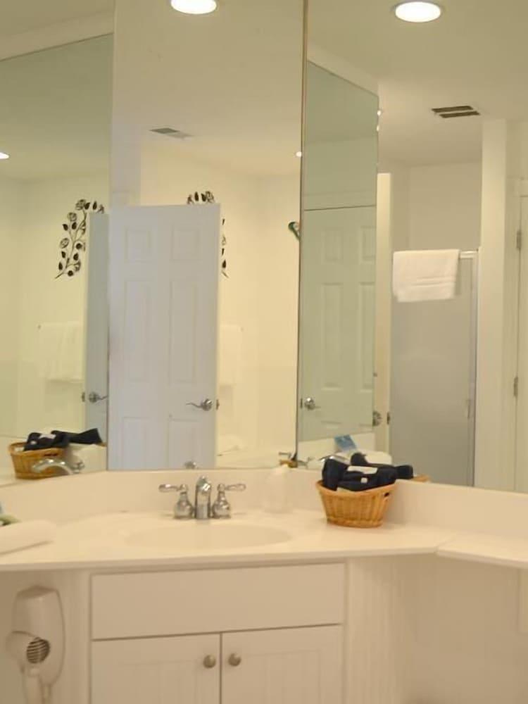Beach Condominium Hotel photo 20