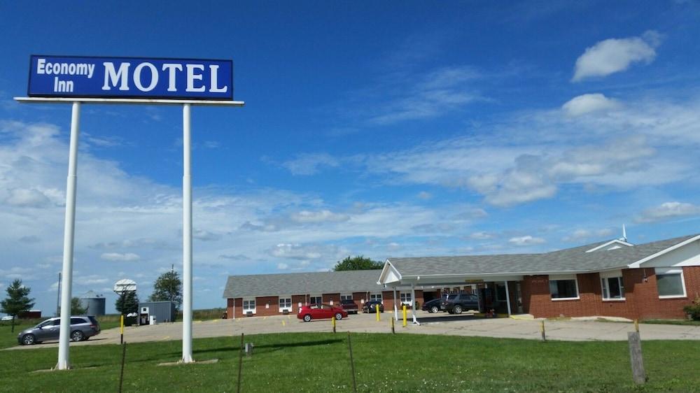 Economy Inn Motel — hotel in Stuart