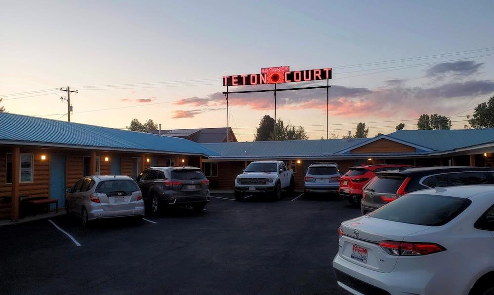 Teton Court Motel photo 13