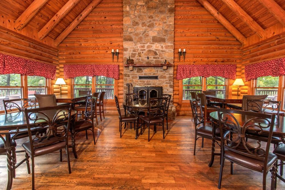 Westgate Branson Woods Resort and Cabins photo 79