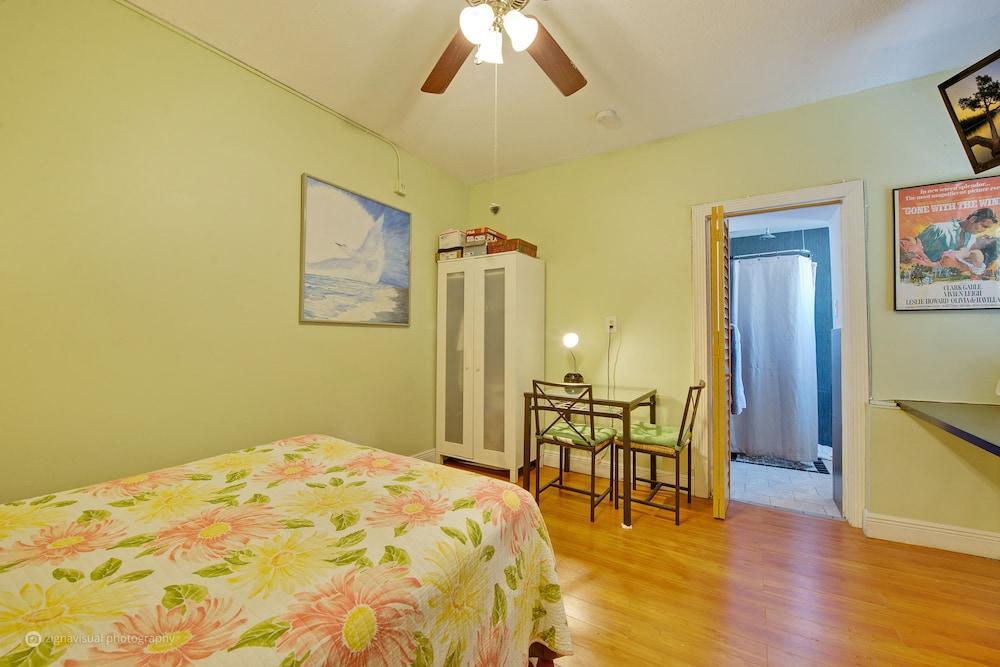 The Coral House Motel photo 27