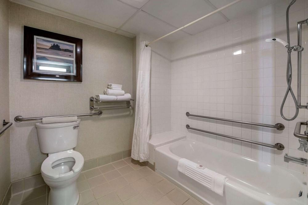 Comfort Inn Eureka photo 21