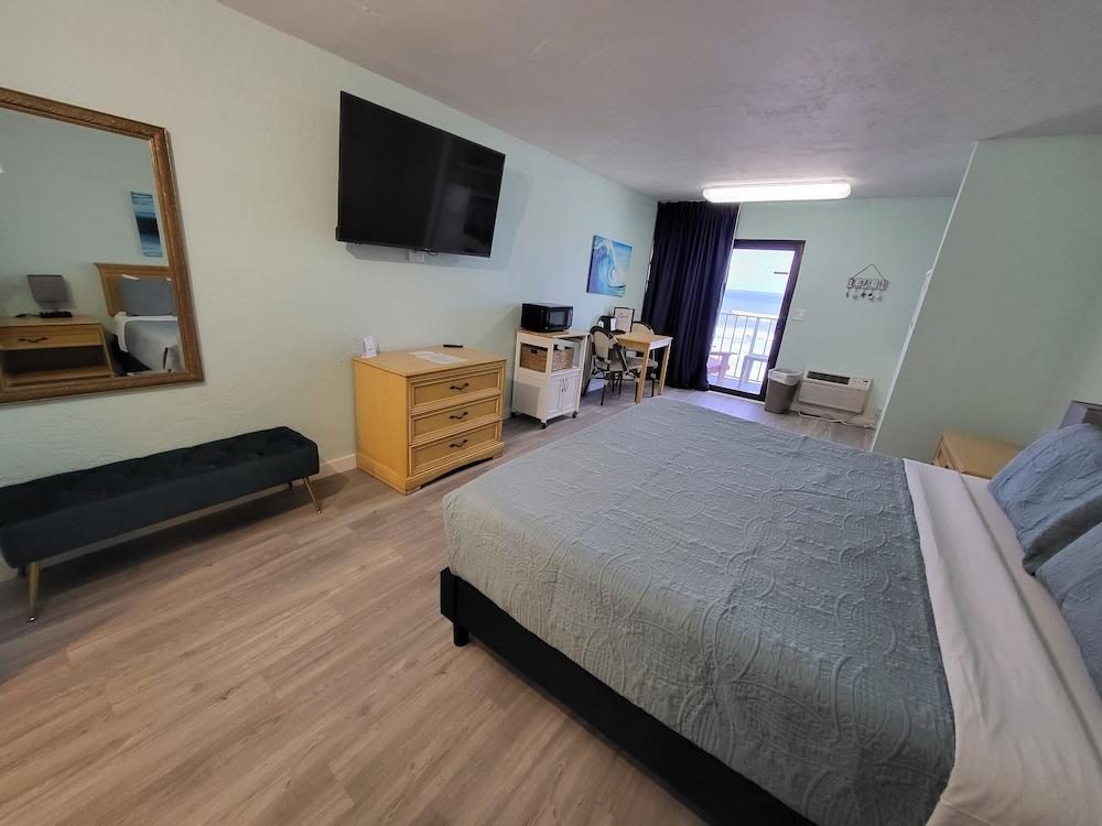 Beachside Hotel photo 15