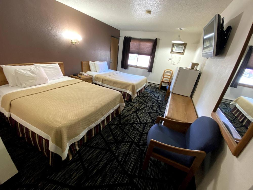Woodlands Inn & Suites photo 25