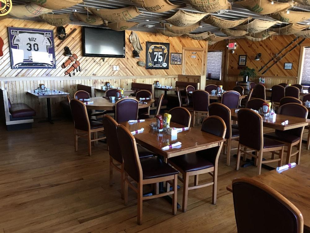 Southfork Motel and Grill photo 12