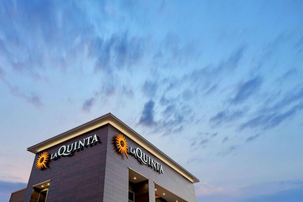 La Quinta Inn & Suites by Wyndham Katy photo 30