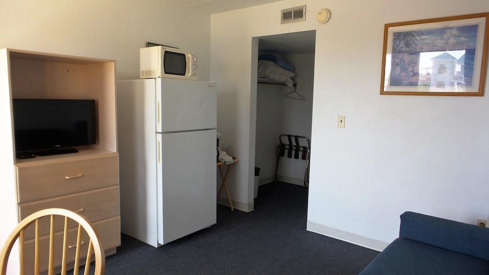 Golden Rail Motel photo 17