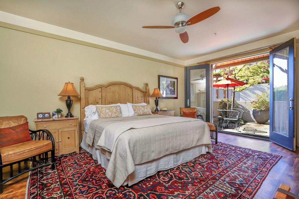 The Eagle Harbor Inn photo 15