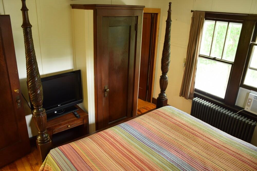 The Baseball Hotel photo 43