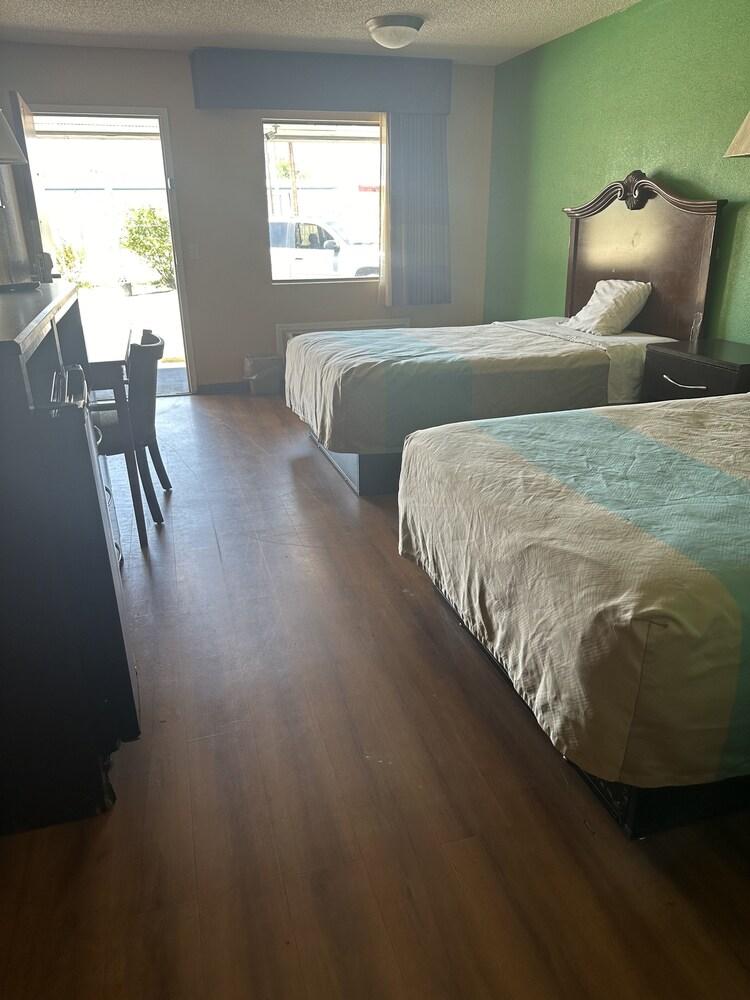 American Inn photo 5