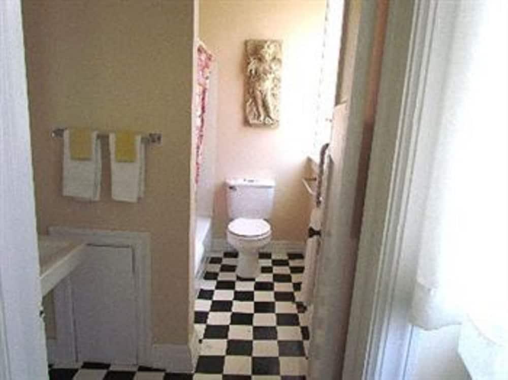 MacArthur Inn photo 8