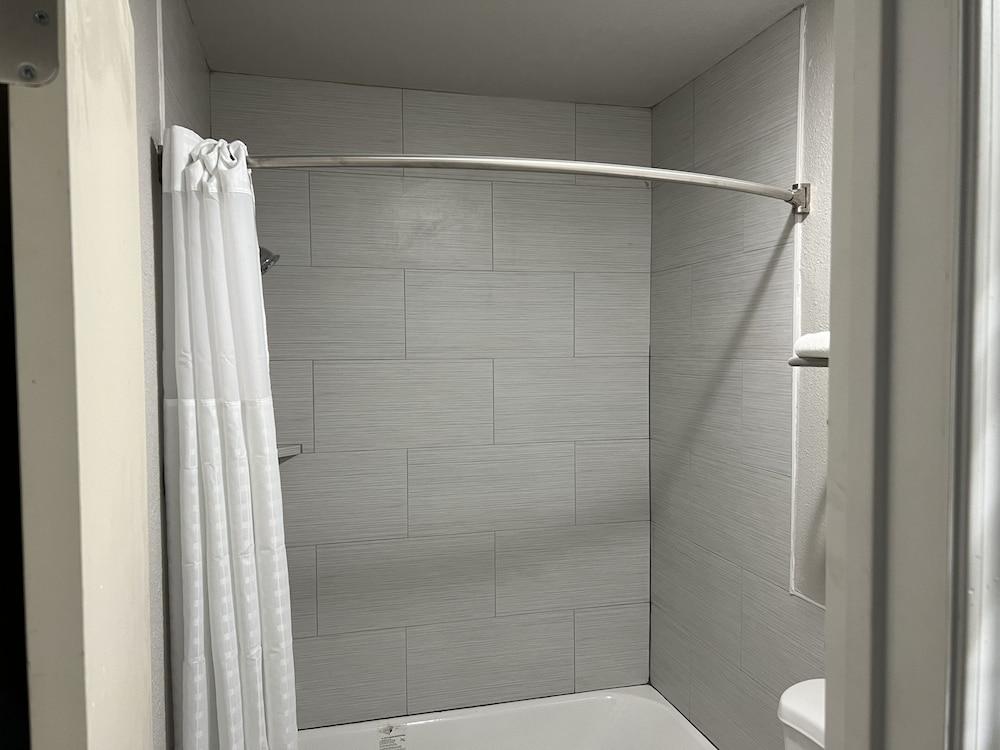 Garden Inn & Suite photo 15