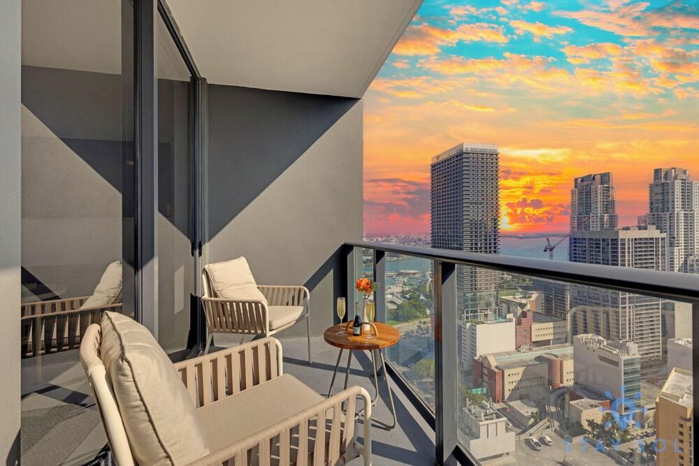 Stay Sol Downtown photo 95
