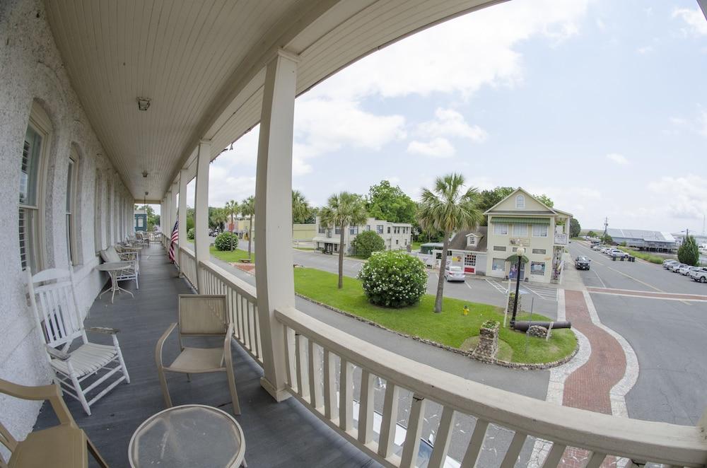 Riverview Hotel photo 29
