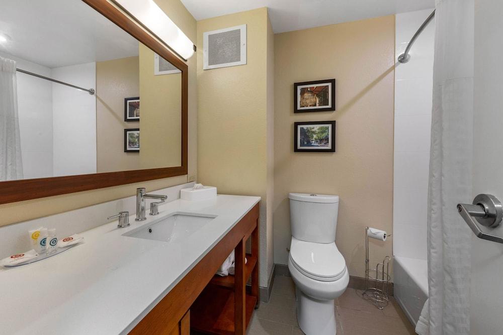 Comfort Inn Danvers - Boston North Shore photo 42