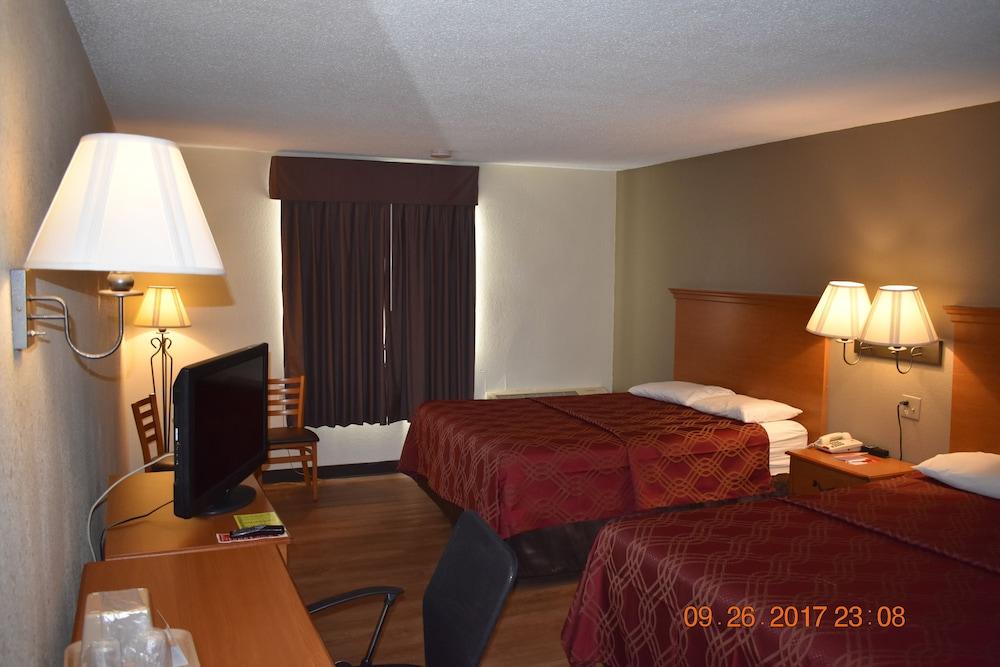 MHO Hotel Bordentown photo 10