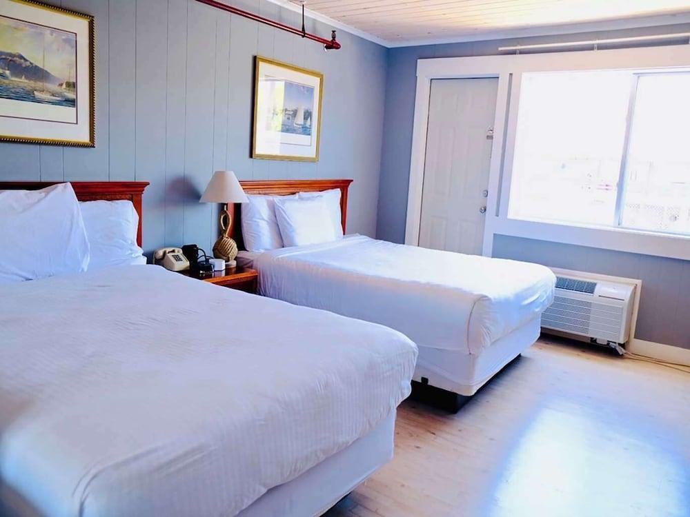 Fishermans Wharf Inn photo 70