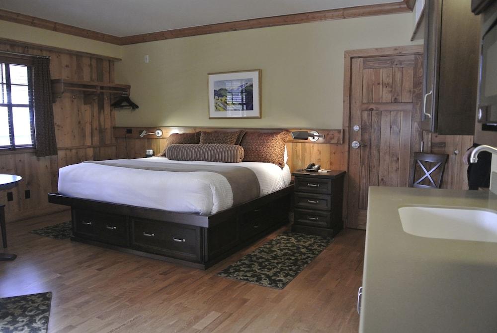 The Green Bridge Inn photo 16