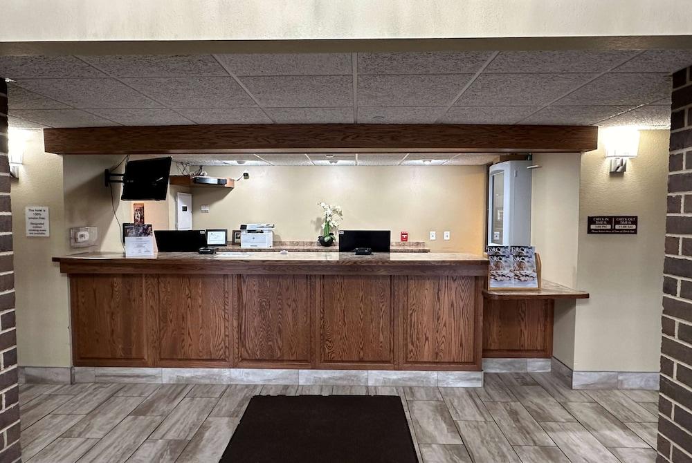 AmericInn by Wyndham Appleton North/Little Chute photo 6