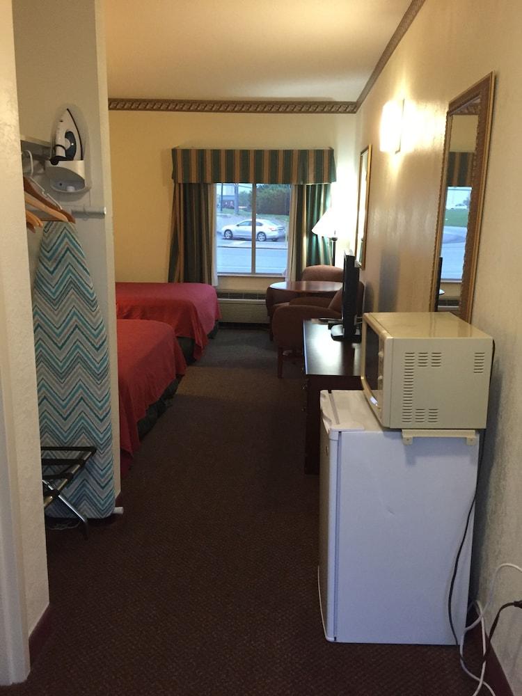 Red Carpet Inn Chambersburg photo 10