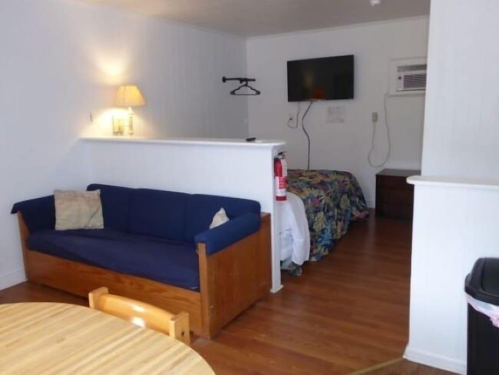 Swell Motel photo 19