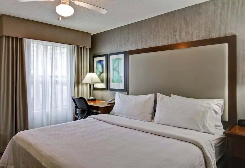 Poplar Inn and Suites photo 7