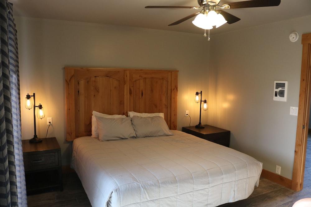 Columbine Inn photo 47