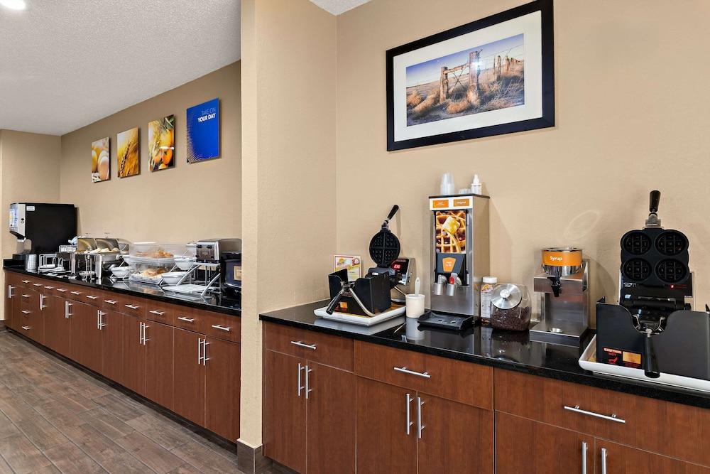 Comfort Suites University Las Cruces photo 34
