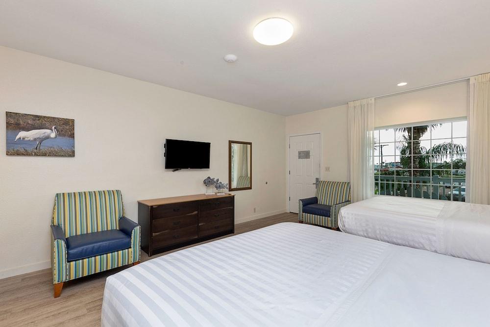 The Inn at Fulton Harbor photo 30