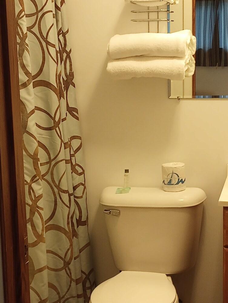 Harbor Beach Inn photo 5