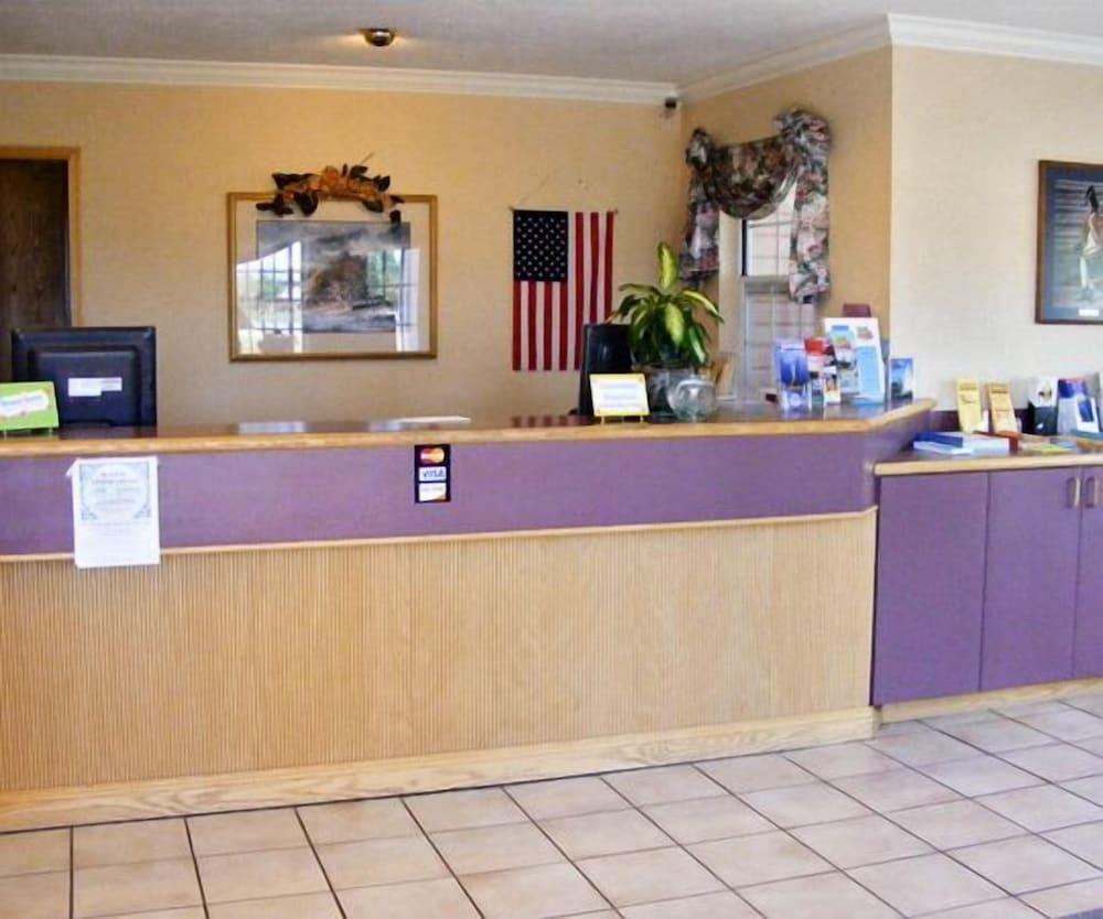 Great Lakes Inn photo 4