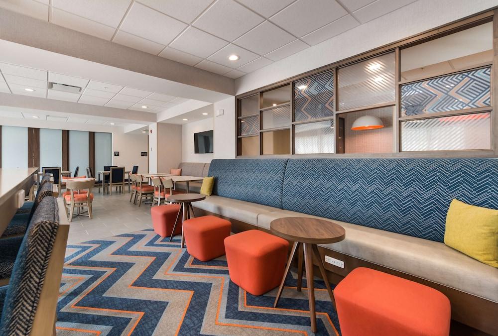 Hampton Inn Niles photo 20
