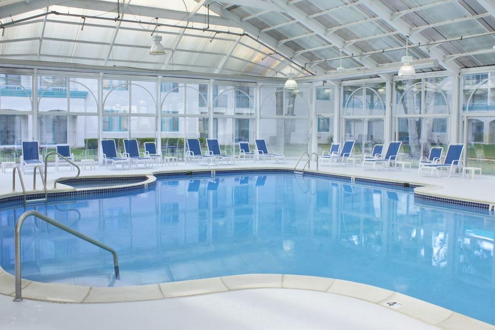 DoubleTree Suites by Hilton Hotel Mt. Laurel photo 32