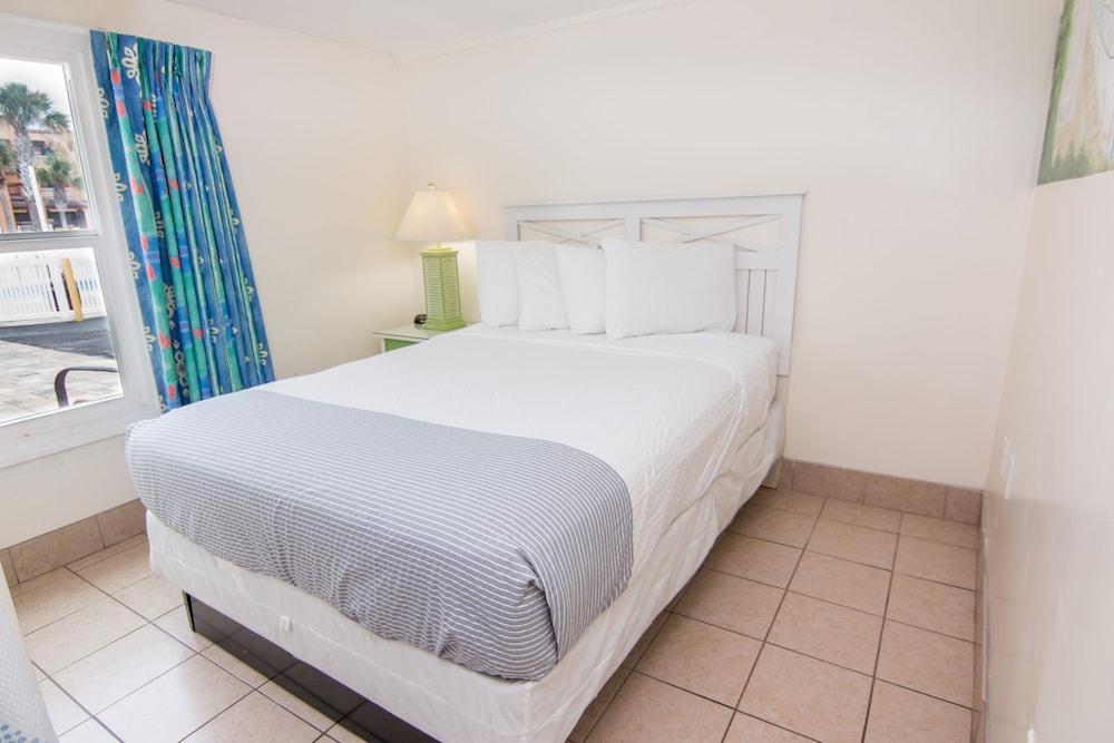 Magic Beach Motel photo 23