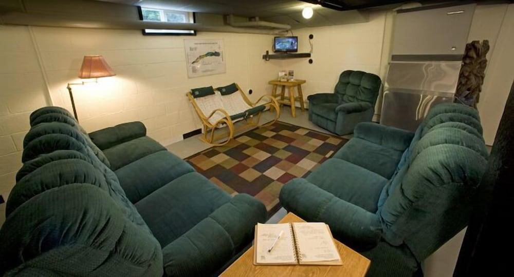 Marina Motel photo 10