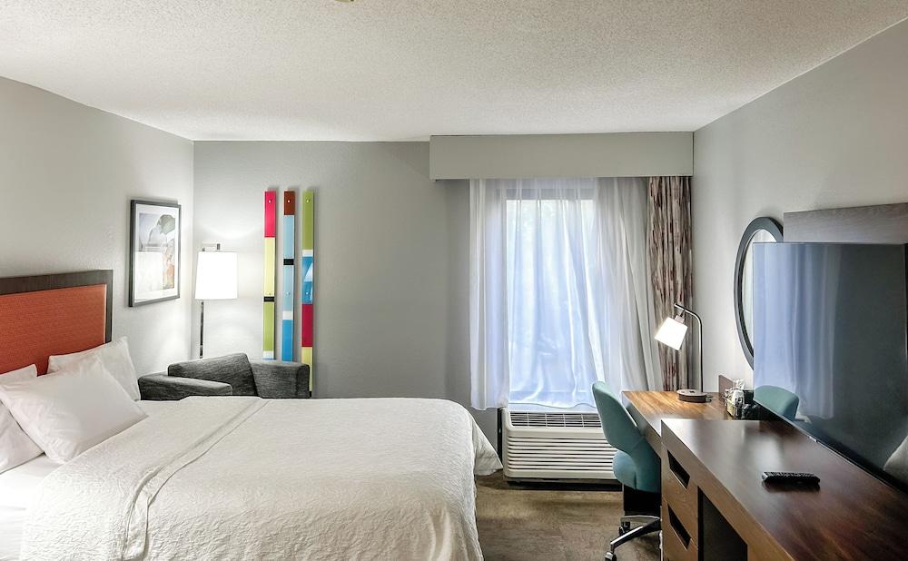Hampton Inn Jacksonville-Downtown-I-95 photo 5