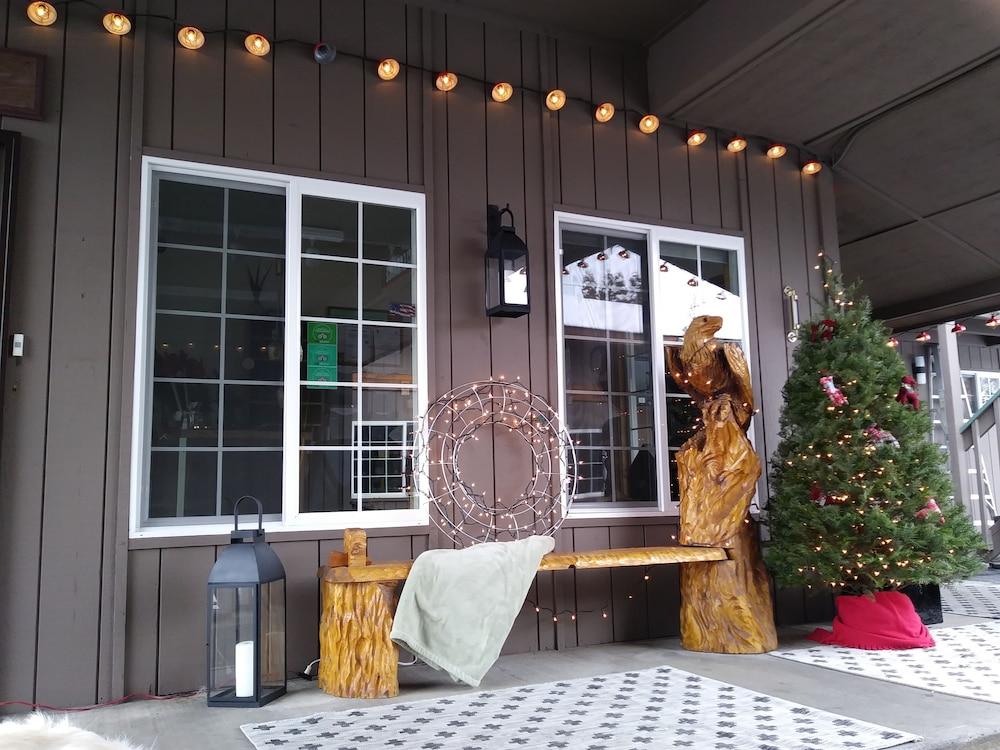 Chalet Motel Whitefish photo 38