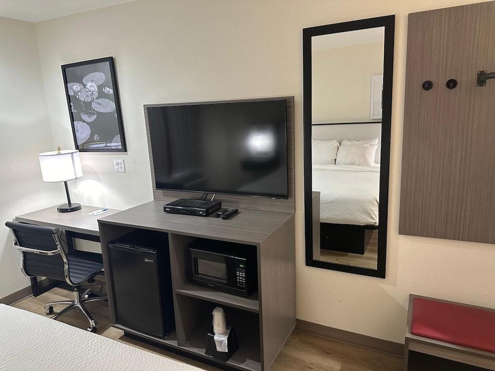 Ramada by Wyndham York Harrisburg Hershey photo 3