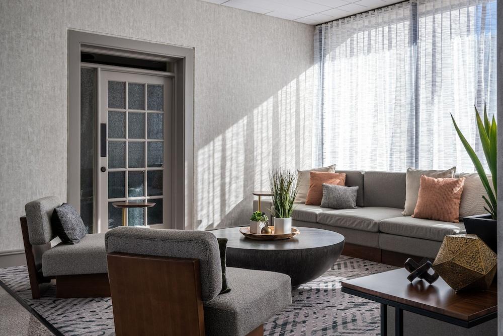 Sheraton Reston Hotel photo 34