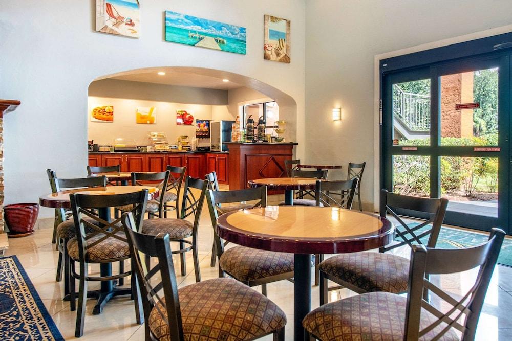 Quality Inn & Suites Jacksonville-Baymeadows photo 23