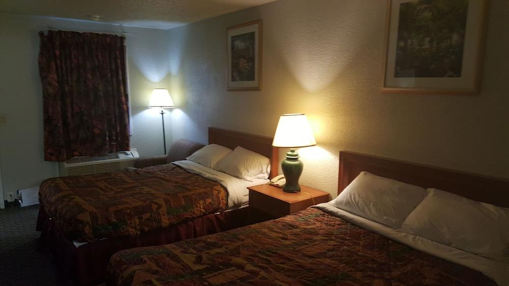 The Brooke Hotel photo 20