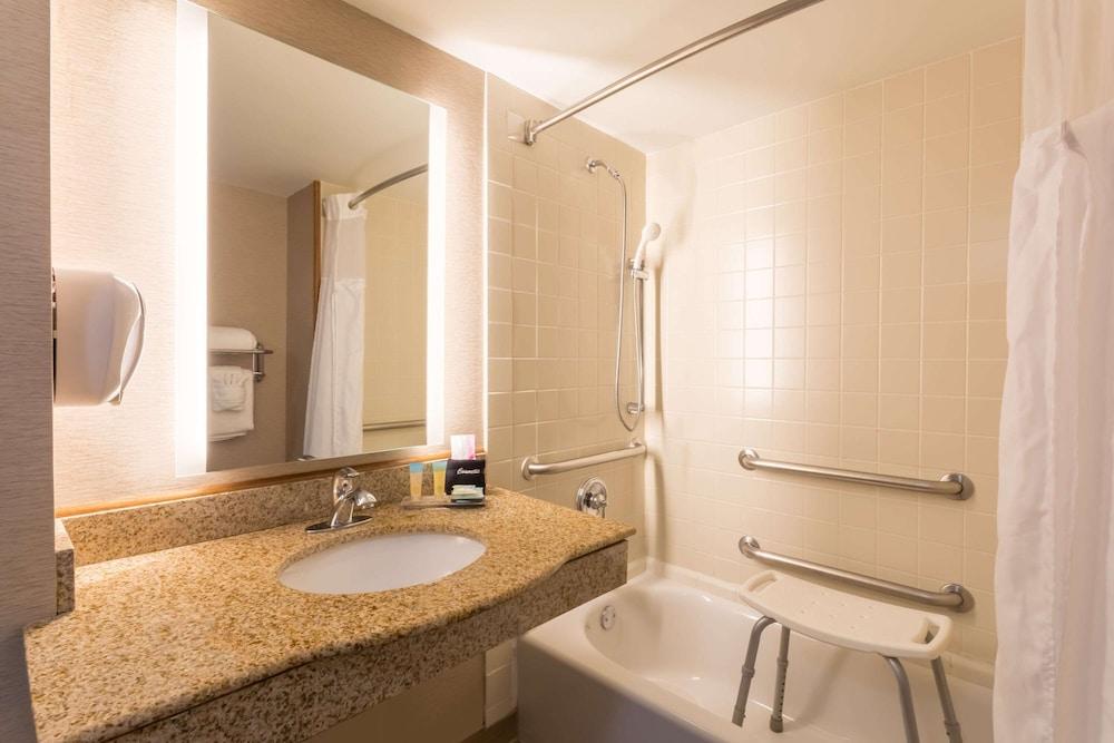 Wingate by Wyndham Convention Ctr Closest Universal Orlando photo 21