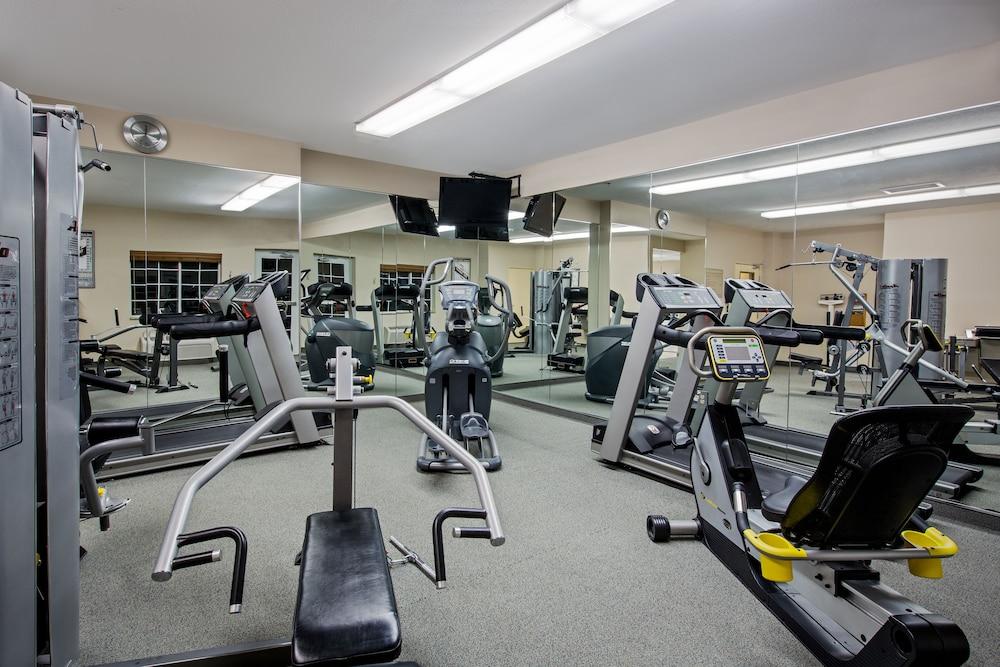 Candlewood Suites Perrysburg by IHG photo 16