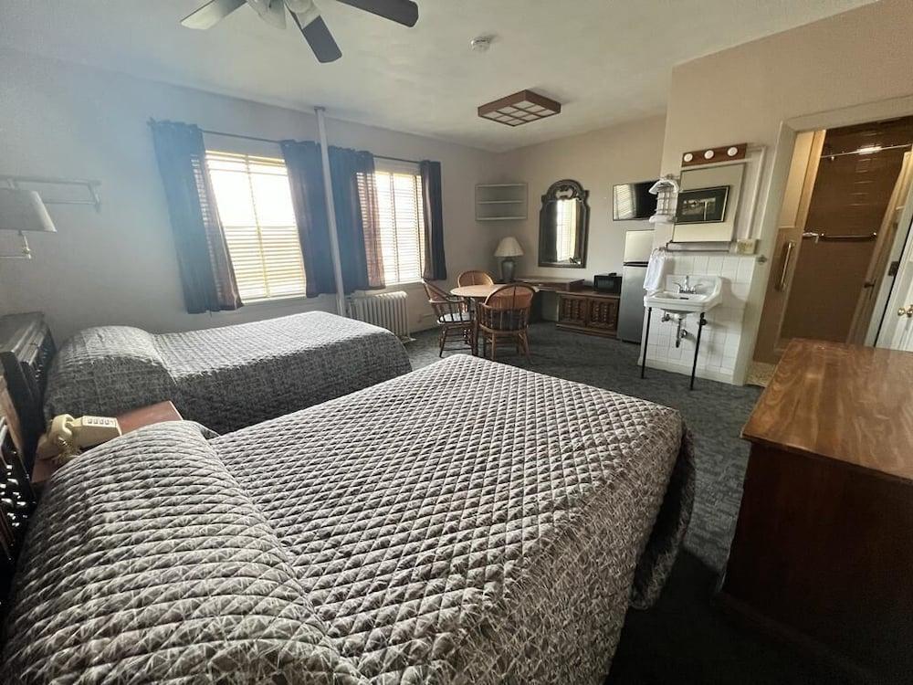 Canfield Hotel photo 8