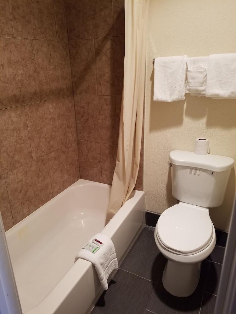 Sahara Inn photo 6